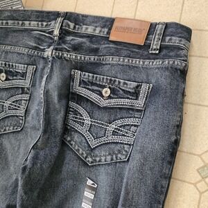 Flypaper Jeans Mens 38x30 Blue Denim Distressed Pockets Everyday Wear Straight